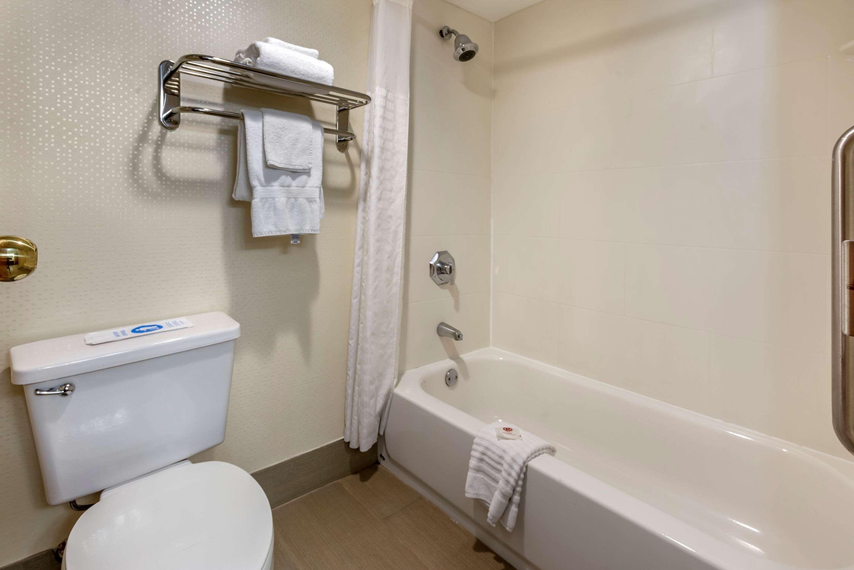 Comfort Inn West Hazleton Exterior photo