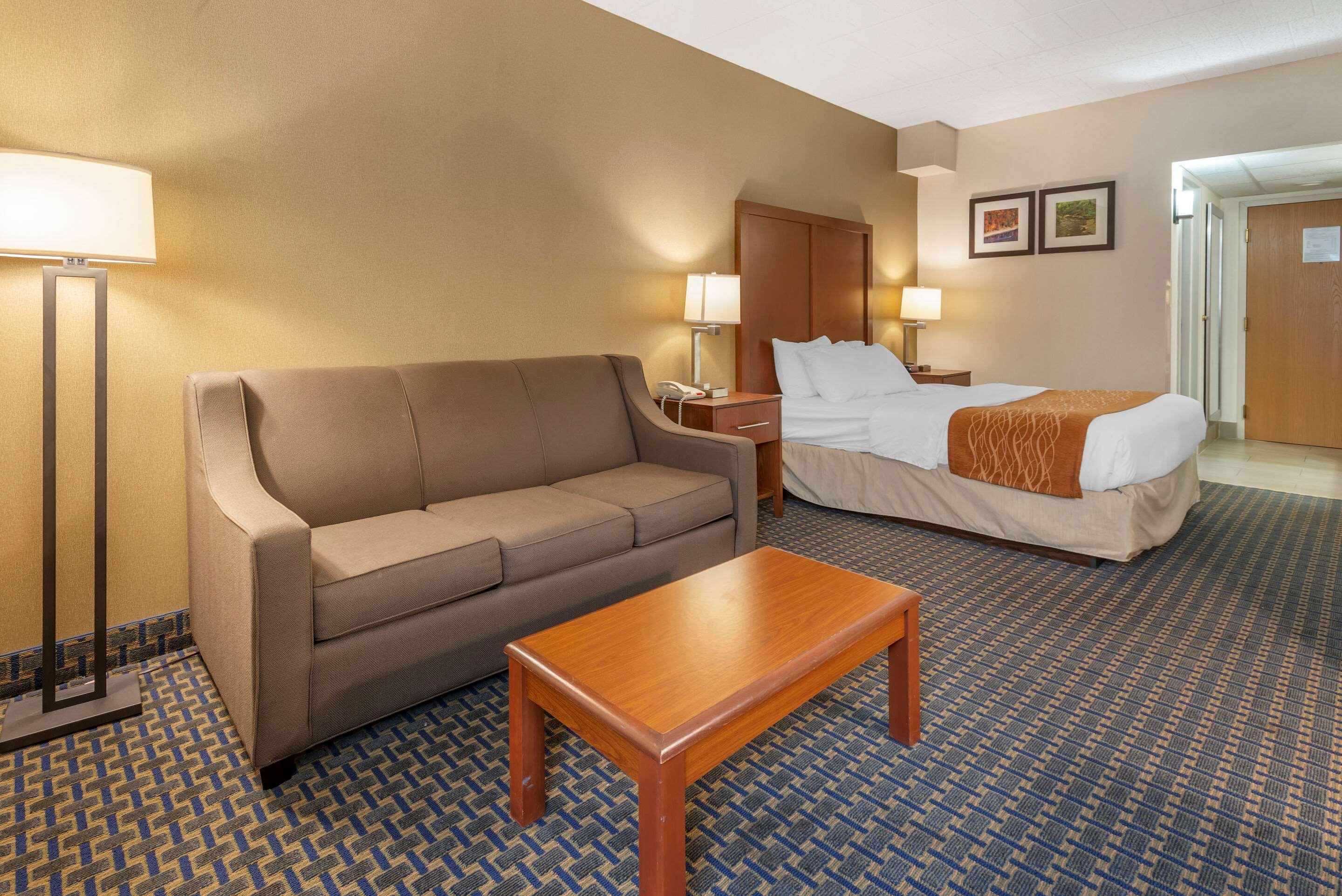 Comfort Inn West Hazleton Exterior photo