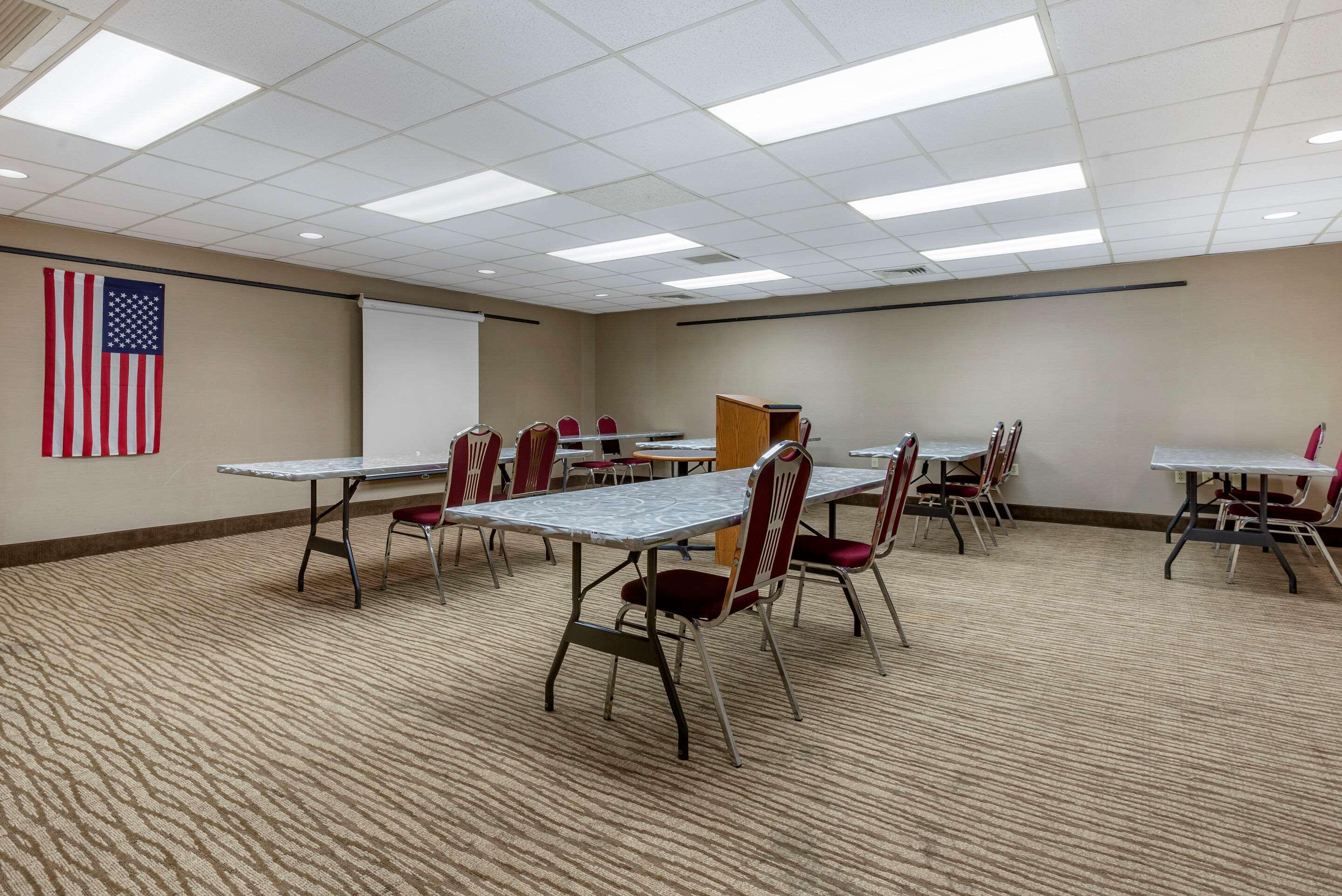 Comfort Inn West Hazleton Exterior photo