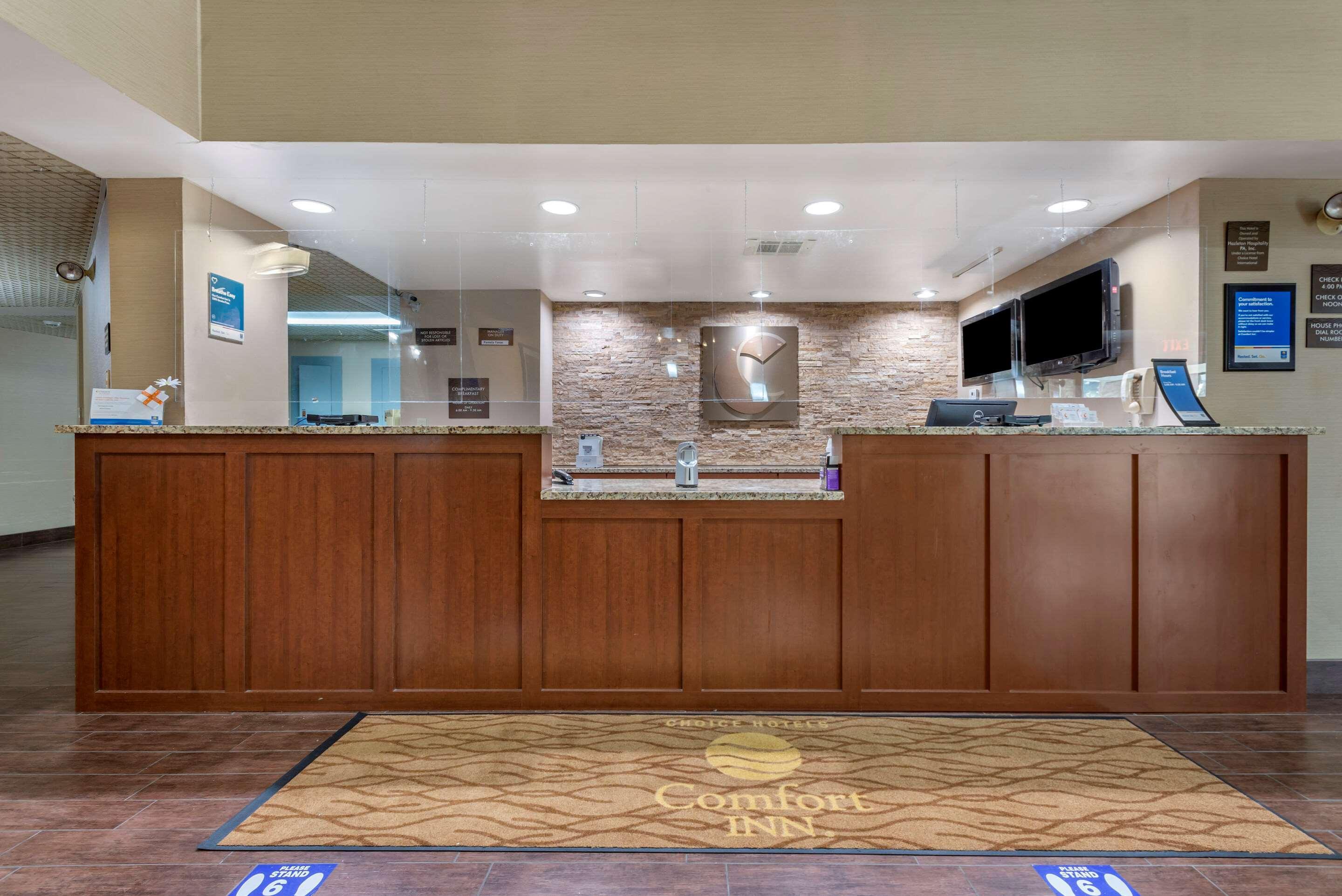 Comfort Inn West Hazleton Exterior photo